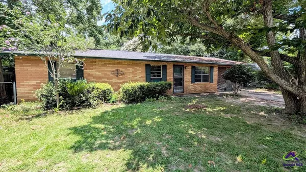 205 Debra Drive, Warner Robins, GA 31088