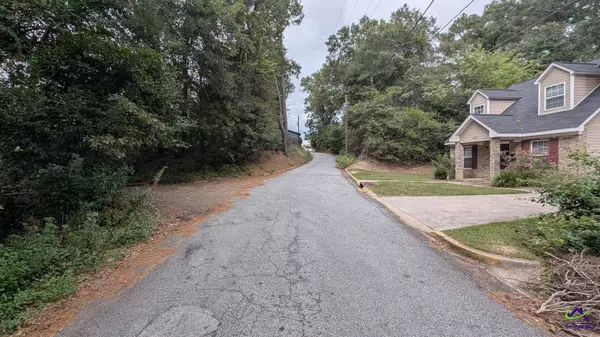 1154 Bartlett Street, Macon, GA 31204