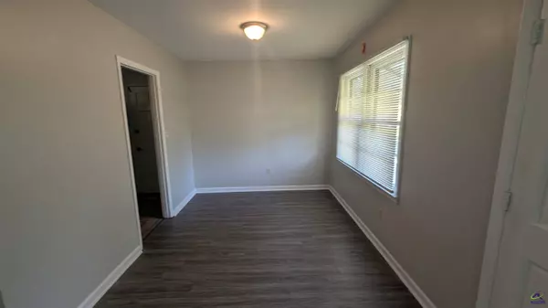 404 Carolina Avenue, Warner Robins, GA 31093