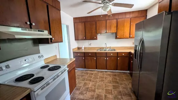 404 Carolina Avenue, Warner Robins, GA 31093