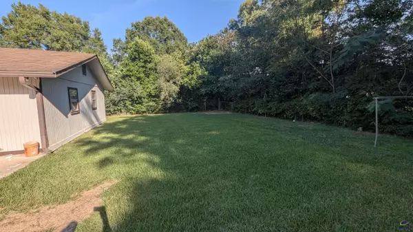 404 Carolina Avenue, Warner Robins, GA 31093