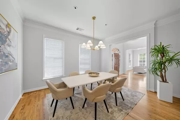 4944 Tilbury DR, Houston, TX 77056