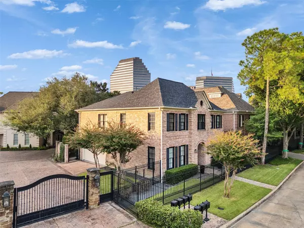 4944 Tilbury DR, Houston, TX 77056