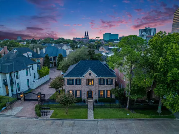 4944 Tilbury DR, Houston, TX 77056