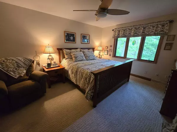 219 Fallen Oaks Lane, Sheboygan Falls, WI 53085