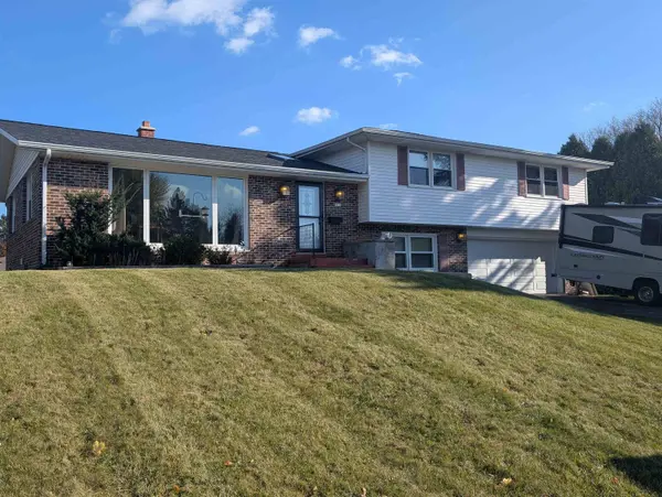 4419 S 16th Street, Sheboygan, WI 53081-7715