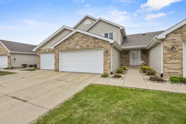 1086 Stonewood Crossing, Sun Prairie, WI 53590