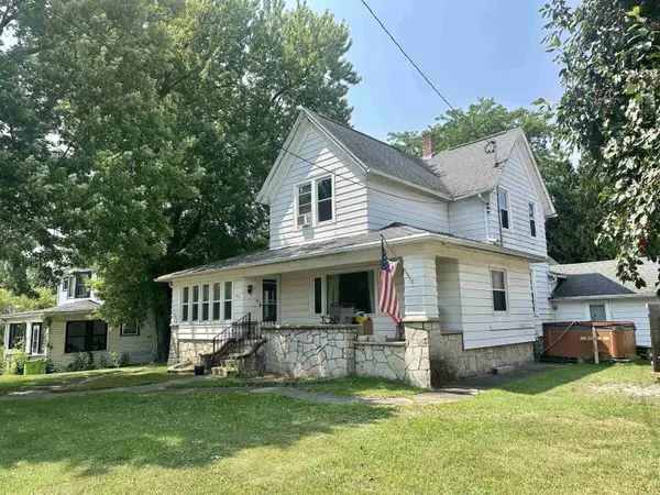 403 Main Street, Fairwater, WI 53931