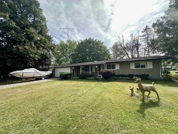 W3761 Orchard Avenue, Green Lake, WI 54941