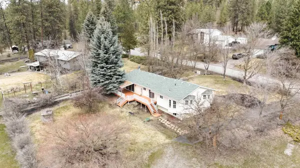 12905 W Suncrest Cir, Nine Mile Falls, WA 99026