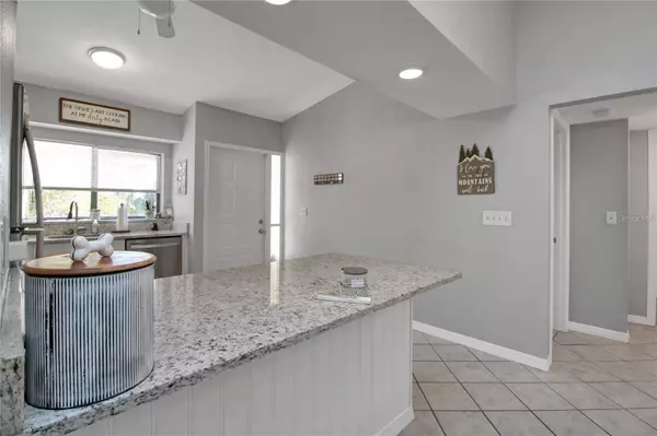 1211 SAXONY CIR #B5, Punta Gorda, FL 33983