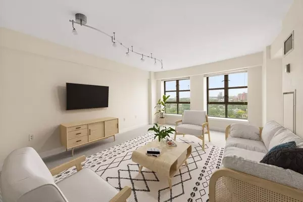 931 Massachusetts Ave #1003, Cambridge, MA 02139