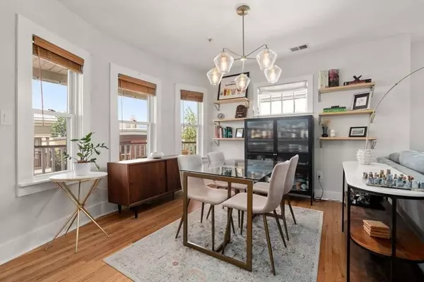 10 Silvey Pl #3, Somerville, MA 02143