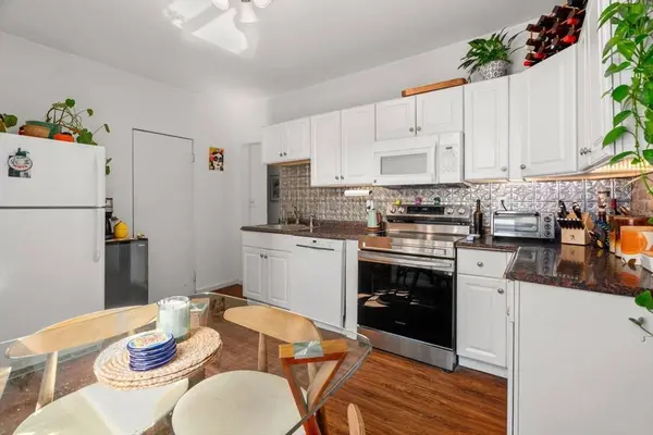 1404 Commonwealth Ave #17, Boston, MA 02135