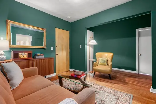 1404 Commonwealth Ave #17, Boston, MA 02135