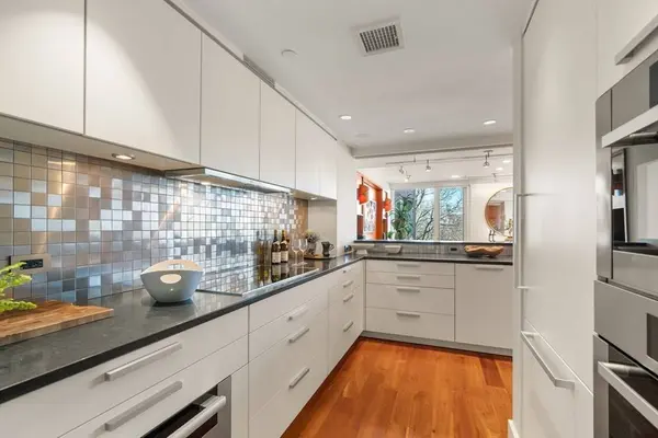 975 Memorial Drive #405-406, Cambridge, MA 02138