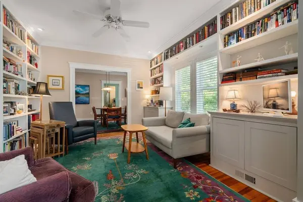 116-118 Fayerweather St #1, Cambridge, MA 02138