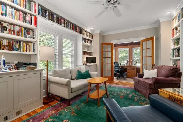 116-118 Fayerweather St #1, Cambridge, MA 02138