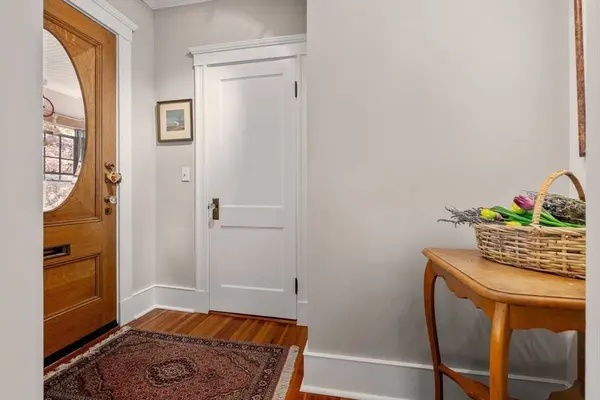 116-118 Fayerweather St #1, Cambridge, MA 02138