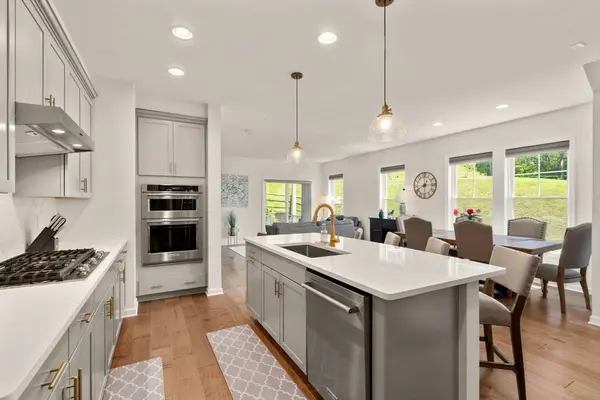 22 Archer Dr #22, Woburn, MA 01801