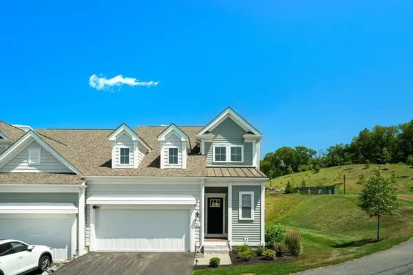 22 Archer Dr #22, Woburn, MA 01801