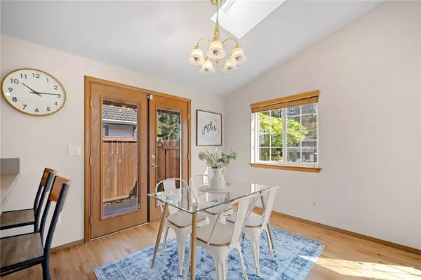 9113 Zircon DR SW, Lakewood, WA 98498