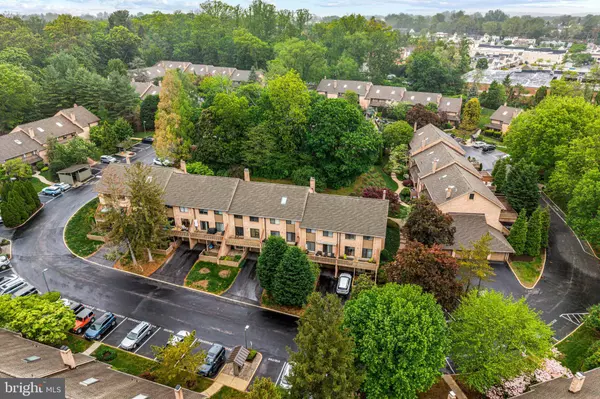 352 PAOLI WOODS #352, Paoli, PA 19301