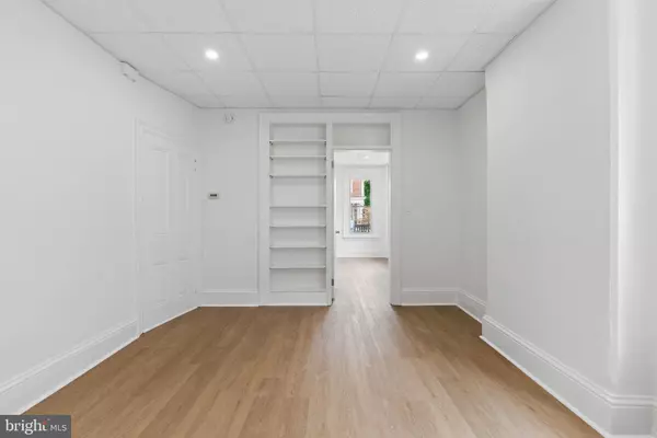 411 SCHOOL ST, North Wales, PA 19454