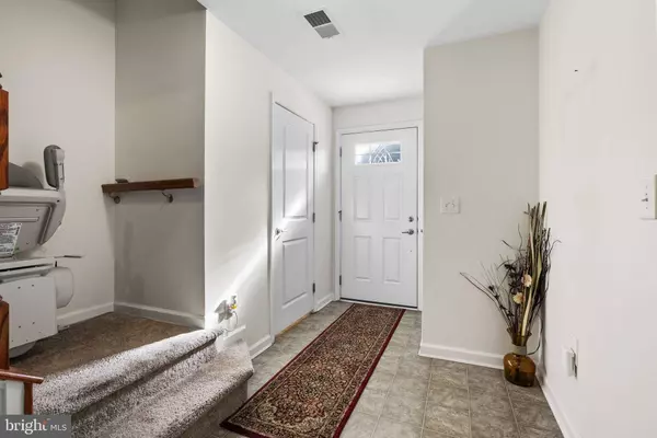 232 MACDONALD AVE, Wyncote, PA 19095