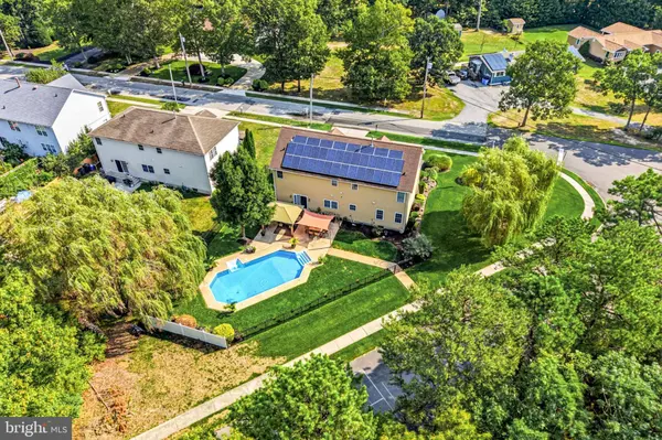 236 UPLAND AVE, Absecon, NJ 08201