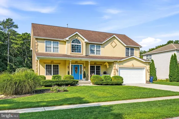 236 UPLAND AVE, Absecon, NJ 08201