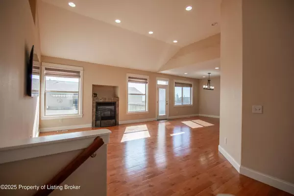 Mustang, Dickinson, ND 58601