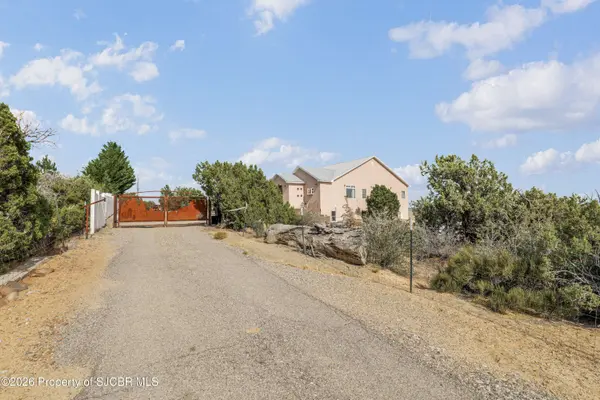 6886 FOOTHILLS DR, Farmington, NM 87402