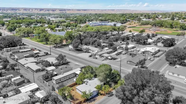 1414 N SULLIVAN AVE, Farmington, NM 87401