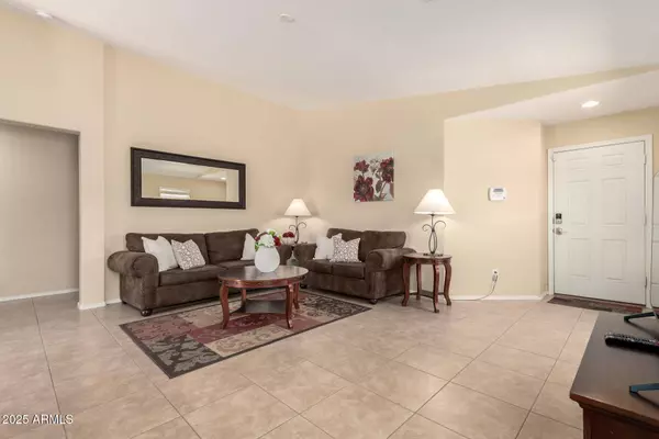 18611 W LUPINE Avenue, Goodyear, AZ 85338