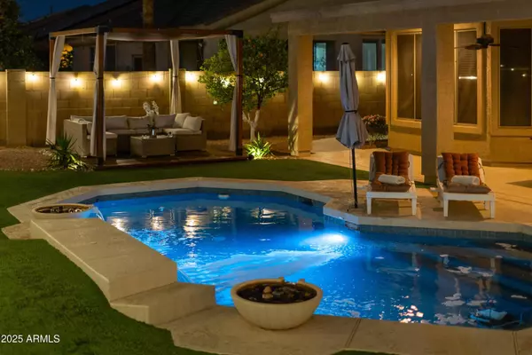 10909 W CHASE Lane, Avondale, AZ 85323