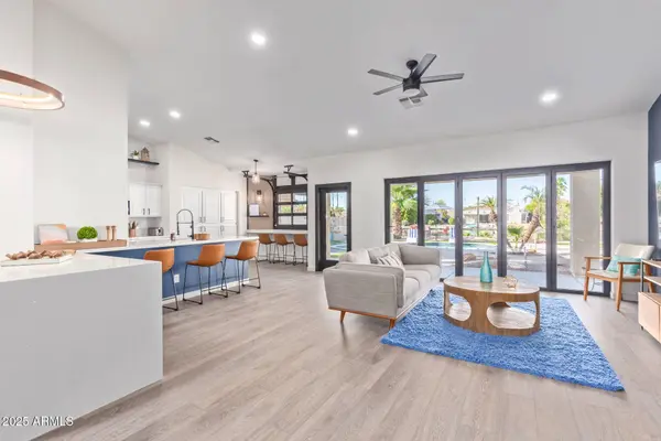 844 W BEECHNUT Drive, Chandler, AZ 85248