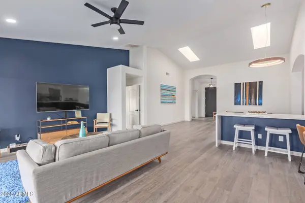 844 W BEECHNUT Drive, Chandler, AZ 85248