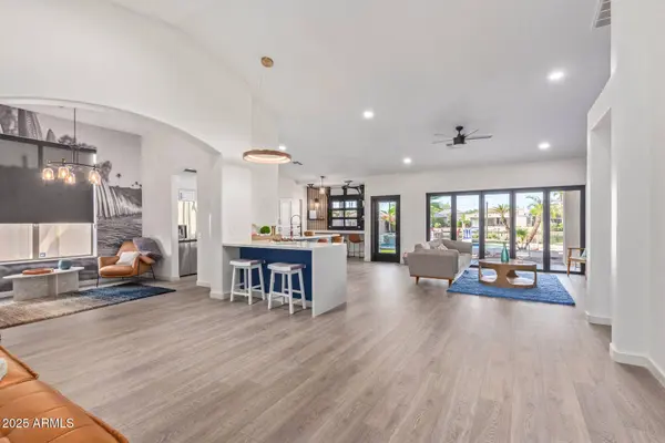 844 W BEECHNUT Drive, Chandler, AZ 85248