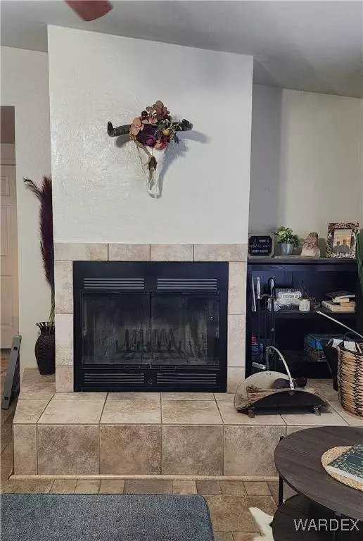 2894 W Malibu RD, Golden Valley, AZ 86413