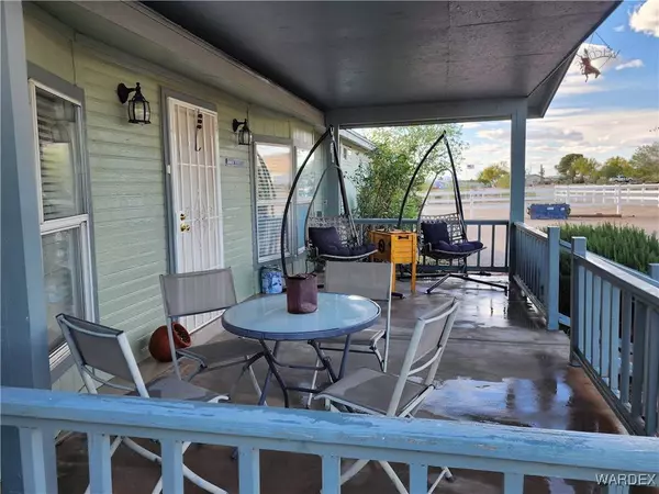 2894 W Malibu RD, Golden Valley, AZ 86413