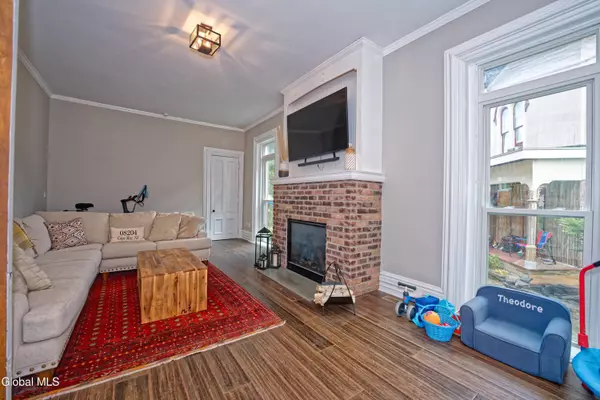 647 Hudson Avenue, Stillwater, NY 12170