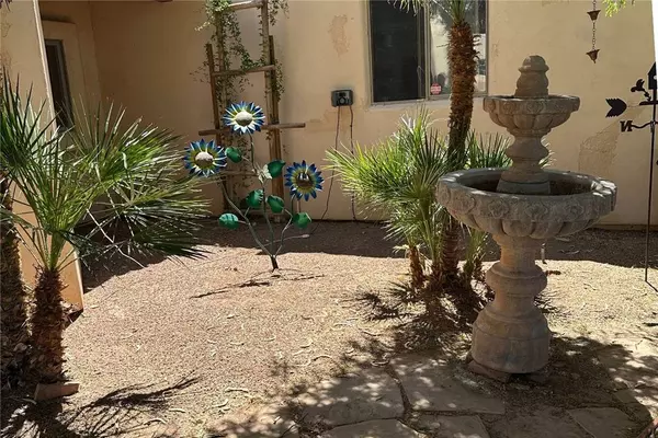 5900 S Desert Lakes DR, Fort Mohave, AZ 86426