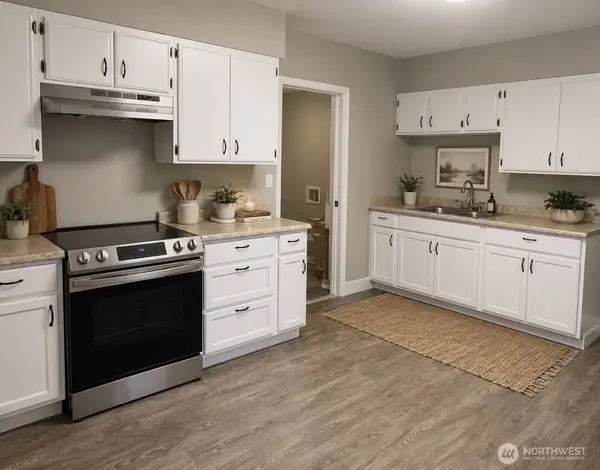 909 E 2nd ST, Aberdeen, WA 98520