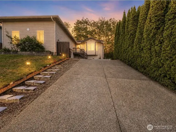 17425 Highland View DR, Arlington, WA 98223