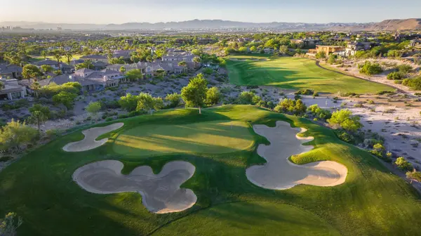 Red Rock Country Club: Summerlin's Golf-Course Luxury Enclave  For buyers seeking a true country-club lifestyle inside Summerlin.,Melissa "Missy" White-Simmons