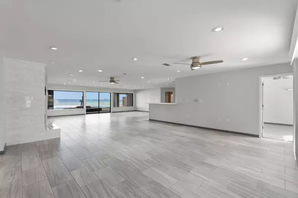 5 Country Club Road, Shalimar, FL 32579