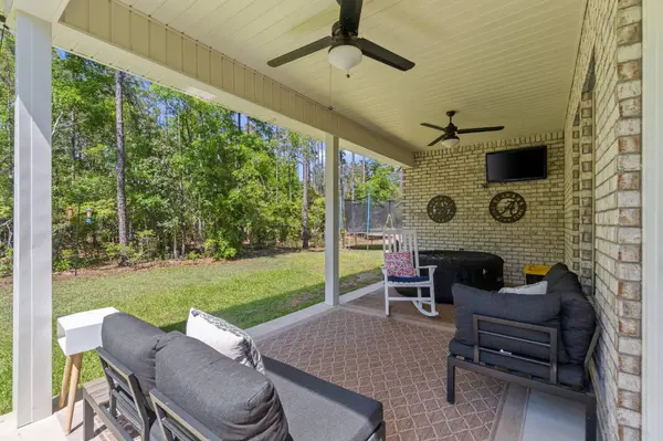 8 Cozy CV, Freeport, FL 32439
