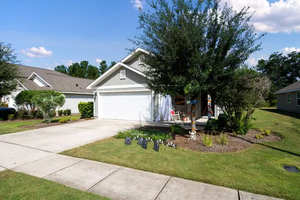 669 Earl Godwin RD, Freeport, FL 32439