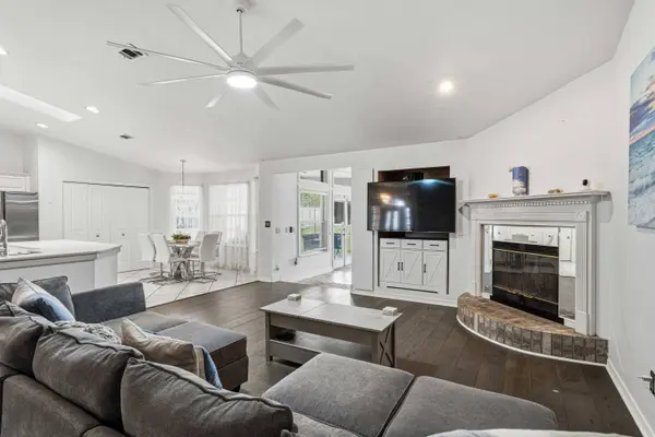 1929 Jessica WAY, Navarre, FL 32566